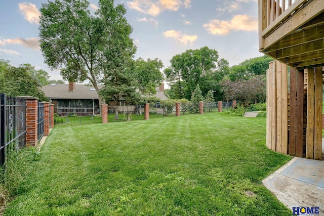 8240 Dorset Dr, Lincoln, NE 68510 - view of yard