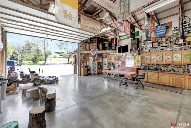 5100 Bridle Ln, Lincoln, NE 68516 - garage featuring a workshop area