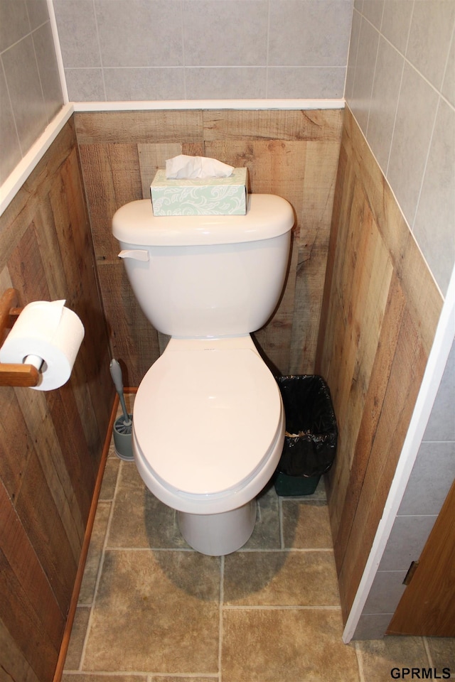 23809 F Plz Unit 9, Waterloo, NE 68069 - bathroom with toilet