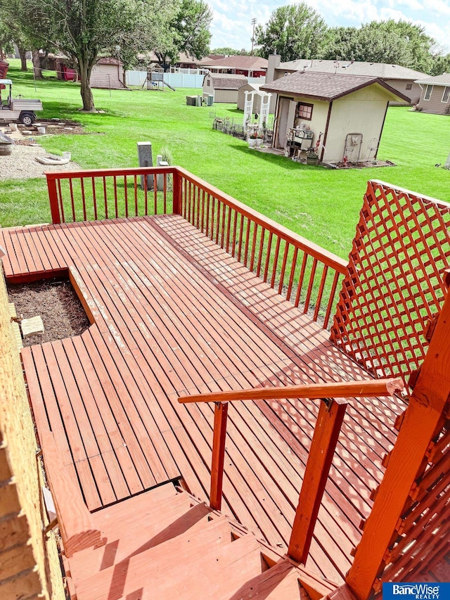 1881 Meadow Ln, Seward, NE 68434 - deck featuring a lawn