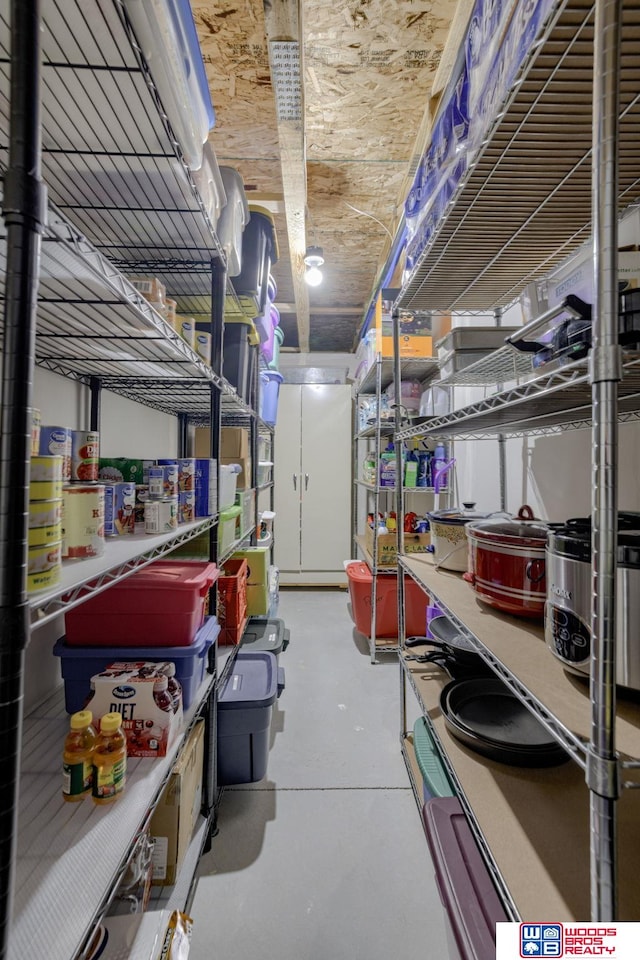 1637 W Avalanche Rd, Lincoln, NE 68521 - view of storage room