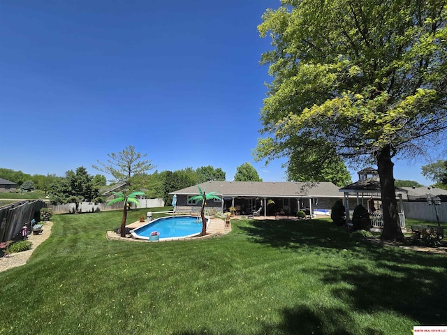 1807 S 16th Circle Dr, Beatrice, NE 68310 - view of swimming pool