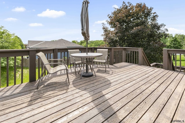 759 Simms Ave, Council Bluffs, IA 51503 - deck featuring outdoor dining area