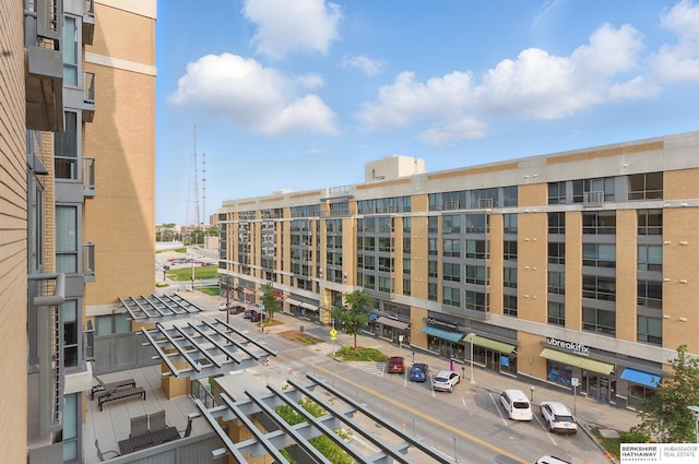 3200 Farnam Ct Unit 3409, Omaha, NE 68131 - view of property featuring uncovered parking