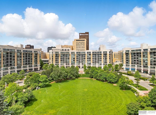 3200 Farnam Ct Unit 3409, Omaha, NE 68131 - surrounding community featuring a view of city