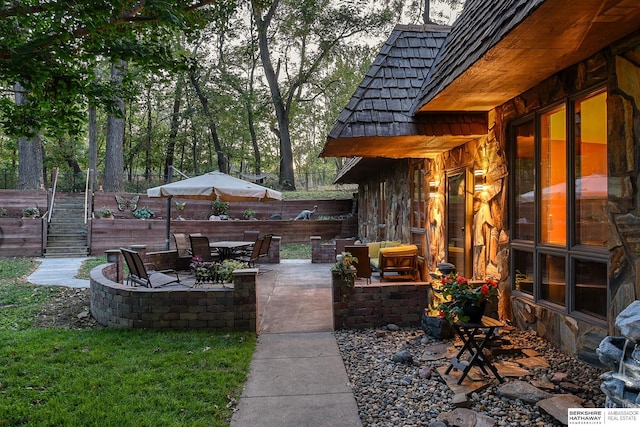 4128 State St, Omaha, NE 68112 - view of patio