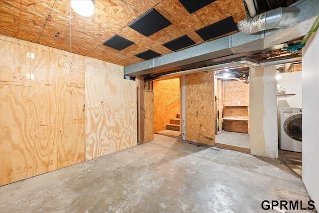 3018 Frederick St S, Omaha, NE 68105 - unfinished below grade area featuring washer / clothes dryer and stairs