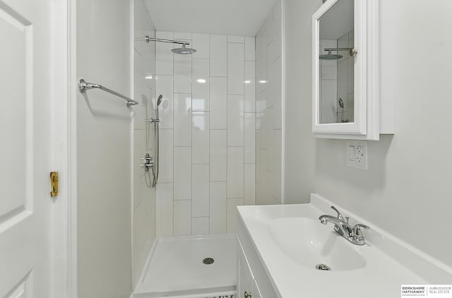 3410 U St, Omaha, NE 68107 - full bathroom with a tile shower and vanity