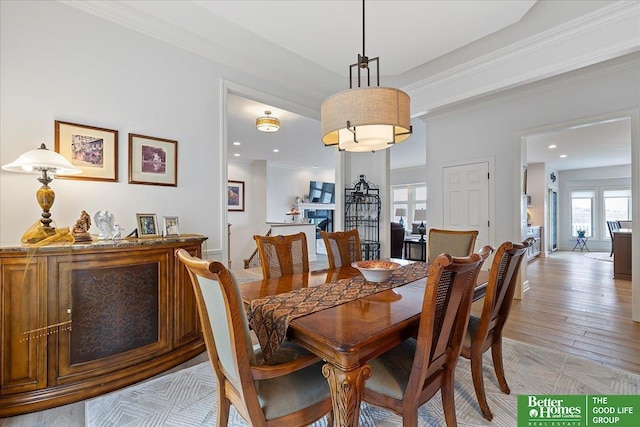 5850 Country Squire Plz, Omaha, NE 68152 - dining room featuring recessed lighting and ornamental molding