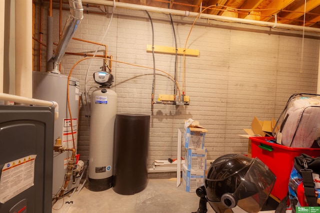12210 Quail Dr, Bellevue, NE 68123 - utility room with water heater