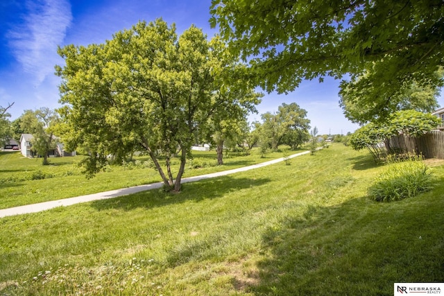 1933 Redstone Rd, Lincoln, NE 68521 - view of grassy yard