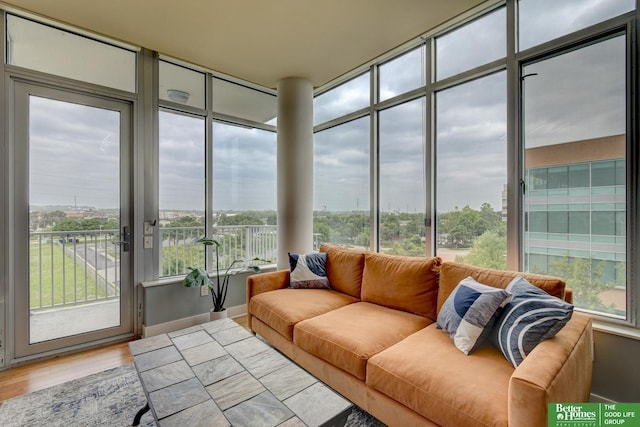 444 Riverfront Plz Unit 501, Omaha, NE 68102 - view of sunroom / solarium