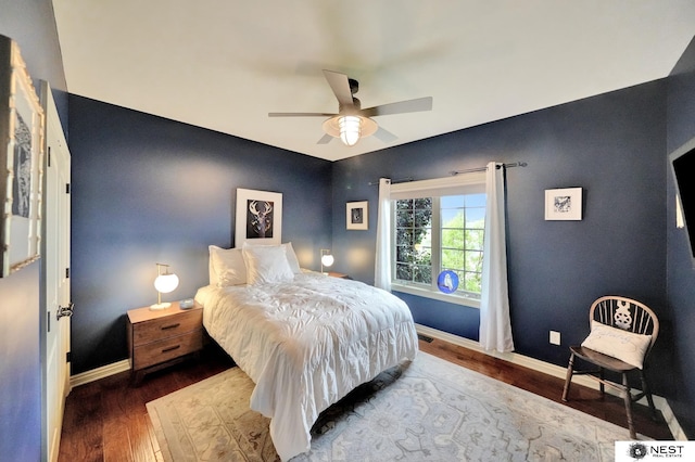 820 N 100th St, Lincoln, NE 68527 - bedroom with wood finished floors and ceiling fan
