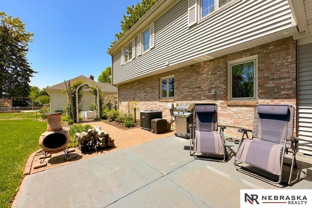 1817 Holling Dr, Omaha, NE 68144 - view of patio featuring area for grilling