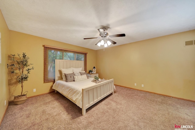 4630 Eagle Ridge Rd, Lincoln, NE 68516 - bedroom featuring light carpet and a ceiling fan