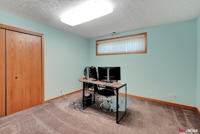 4630 Eagle Ridge Rd, Lincoln, NE 68516 - carpeted office featuring a textured ceiling and baseboards