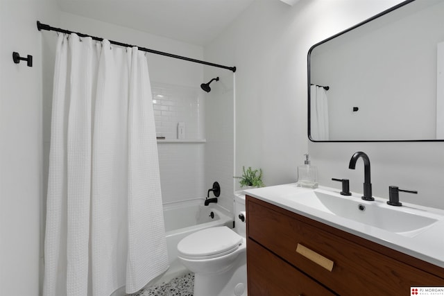 622 S 126th St, Omaha, NE 68154 - full bathroom featuring vanity and shower / tub combo