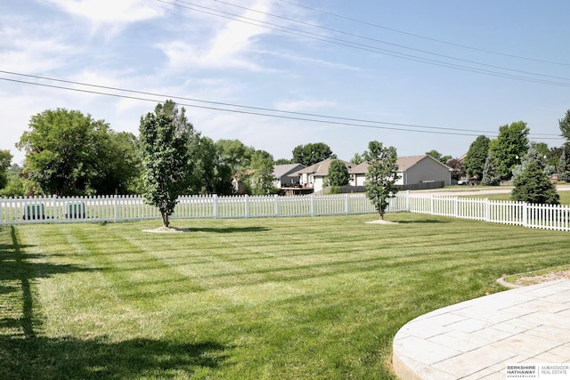 21305 Mcclellan Cir, Gretna, NE 68028 - view of yard with a residential view
