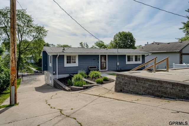 1524 Trumball Ter, Plattsmouth, NE 68048 - view of front of property