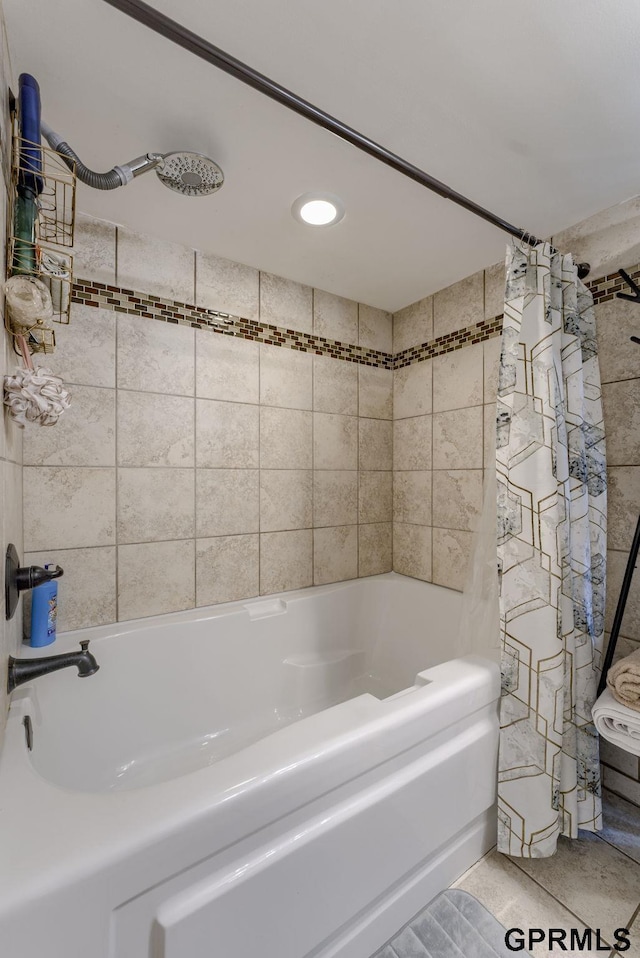 1524 Trumball Ter, Plattsmouth, NE 68048 - bathroom featuring shower / bathtub combination with curtain and recessed lighting