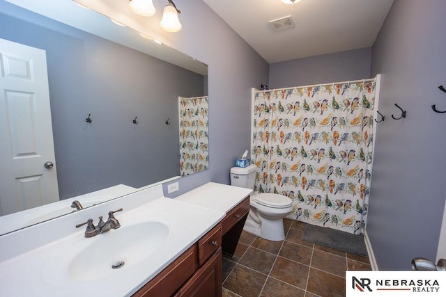 15929 Rosewater Pkwy, Bennington, NE 68007 - full bath featuring vanity and curtained shower
