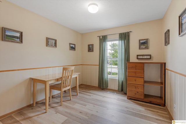 15748 Rosewood St, Omaha, NE 68136 - office space with wood finished floors