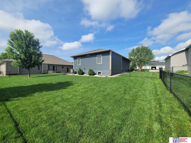 2364 N Columbia Ave, Seward, NE 68434 - view of yard