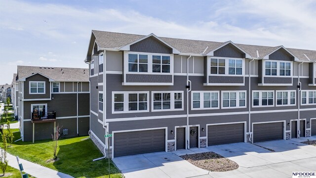 20851 R Ct, Elkhorn, NE 68022