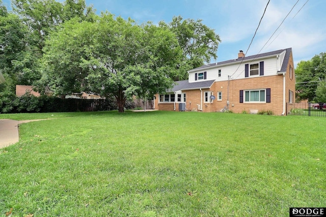 405 W 20th St, Fremont, NE 68025 - view of yard