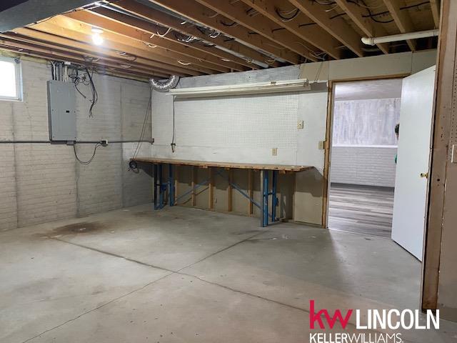 2930 Drawbridge Ct, Lincoln, NE 68516 - basement with electric panel