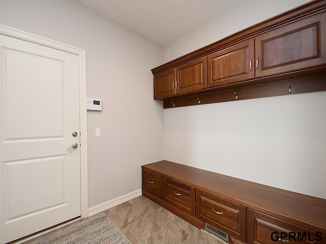 1526 Provencal Cir, Yutan, NE 68073 - mudroom with baseboards