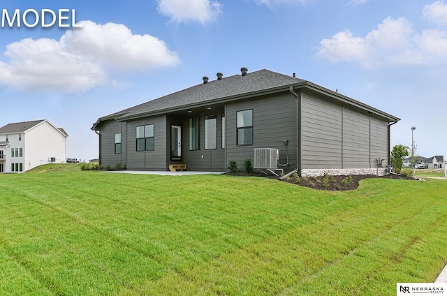 12386 Fenwick St, Papillion, NE 68046 - back of house with a yard and a patio area