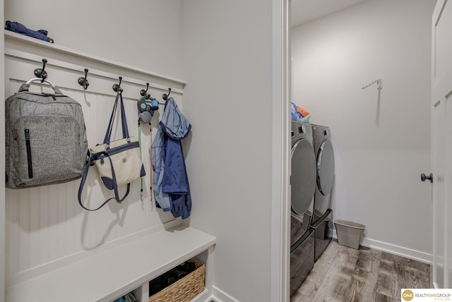 12618 Glenn St, Omaha, NE 68138 - laundry room featuring separate washer and dryer and light wood-type flooring