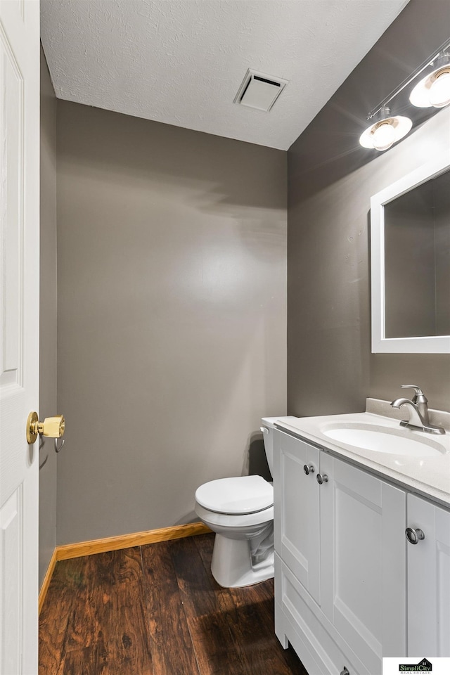 9521 N 140th St, Waverly, NE 68462 - half bath featuring wood finished floors and vanity