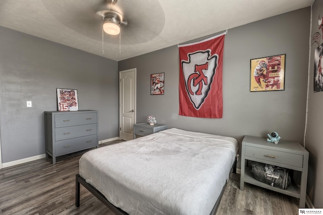 13913 Springview Dr, Papillion, NE 68133 - bedroom with wood finished floors and ceiling fan