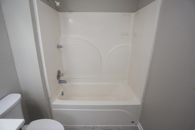 809 S 36th St, Omaha, NE 68105 - full bath featuring shower / tub combination and vanity