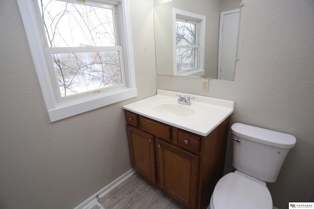 809 S 36th St, Omaha, NE 68105 - bathroom with vanity and toilet