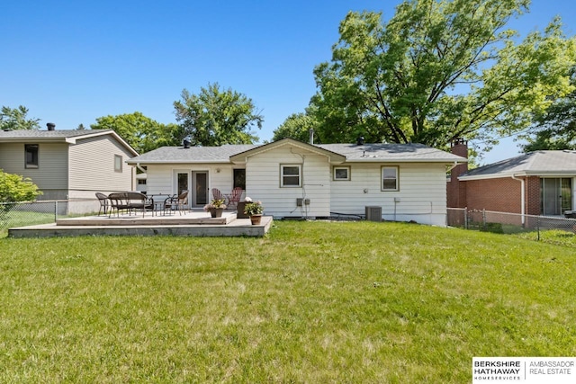 8832 Spaulding Cir, Omaha, NE 68134 - rear view of house featuring a fenced backyard and a patio