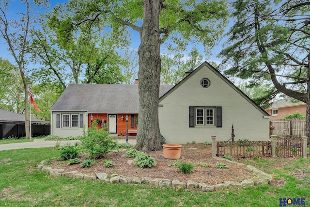 3001 Oreilly Dr, Lincoln, NE 68502 - view of front of home with a chimney