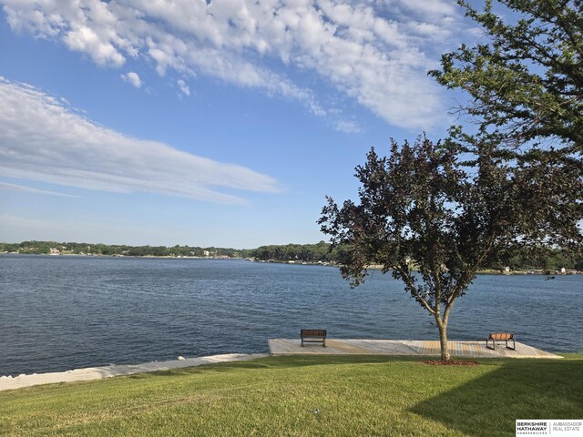1002 Oak Ct, Plattsmouth, NE 68048