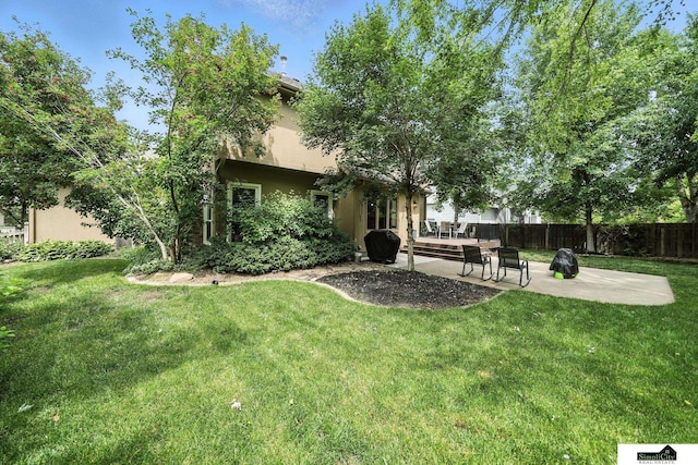 5807 S 167th Ave, Omaha, NE 68135 - view of yard with a patio