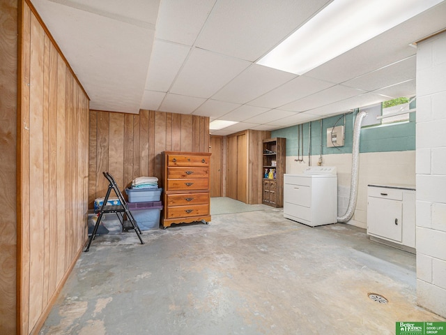 4015 Arbor St, Omaha, NE 68105 - finished basement featuring washer / dryer and wooden walls