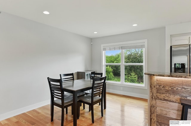 935 S 150th St, Omaha, NE 68154 - dining area featuring light wood-type flooring and recessed lighting