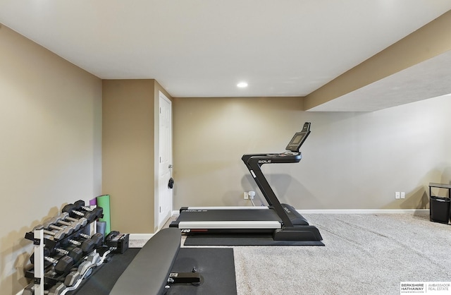 935 S 150th St, Omaha, NE 68154 - workout room with baseboards and recessed lighting