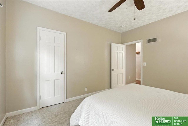 454 N 61st St, Omaha, NE 68132 - bedroom featuring carpet and a ceiling fan