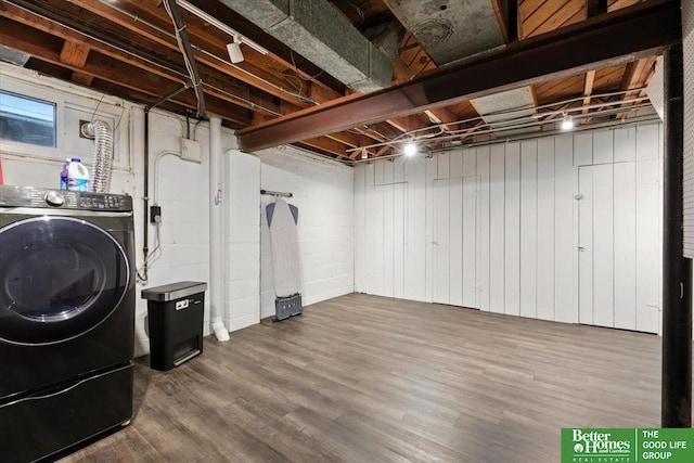 454 N 61st St, Omaha, NE 68132 - unfinished basement with washer / dryer and wood finished floors