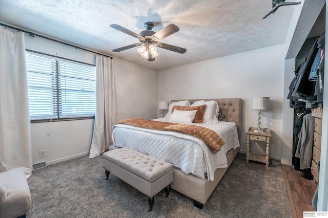 2105 S 164th Ave, Omaha, NE 68130 - bedroom featuring a textured ceiling and ceiling fan