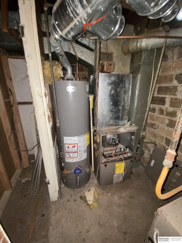 1322 Franklin St, Bellevue, NE 68005 - utilities featuring water heater