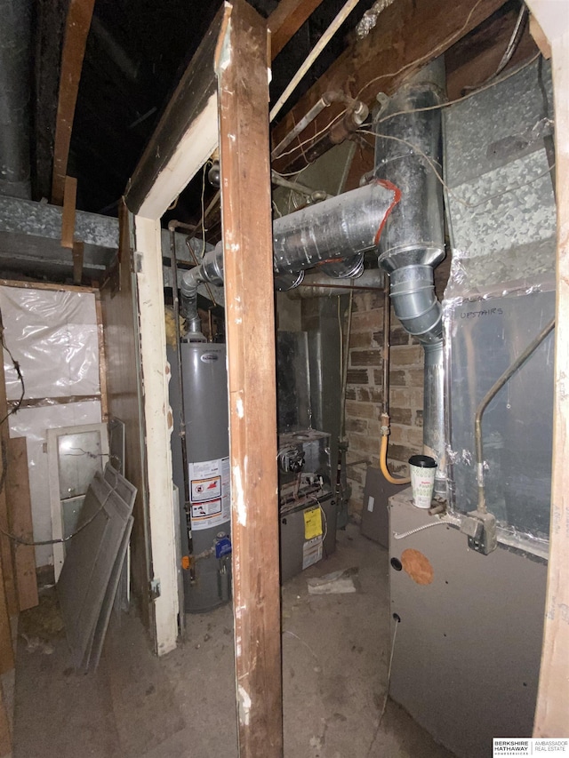 1322 Franklin St, Bellevue, NE 68005 - utilities featuring gas water heater