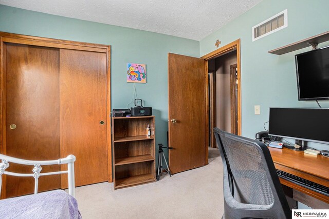10605 Laurel Ave, Omaha, NE 68134 - office space with carpet floors and a textured ceiling